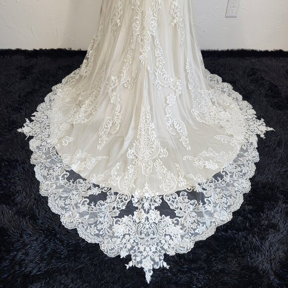 NWT~$2100~LO'ADORO~2/4~IVORY OFF WHITE RHINESTONE DETACHABLE TRAIN WEDDING DRESS - Picture 13 of 16